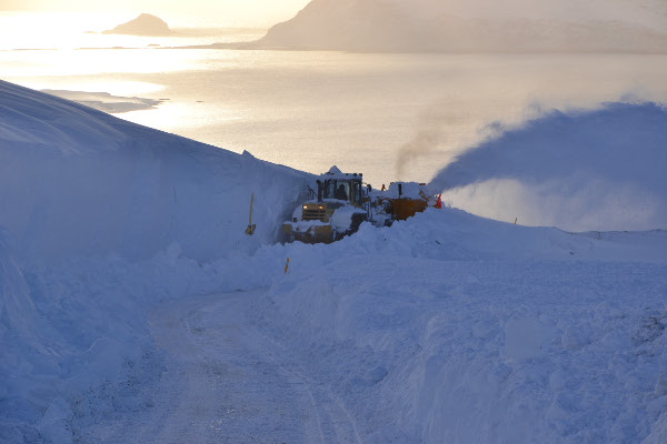 Obr. 3. Zimní údržba stávající komunikace o délce 24 km mezi městy Eskifjörður a Neskaupstaður